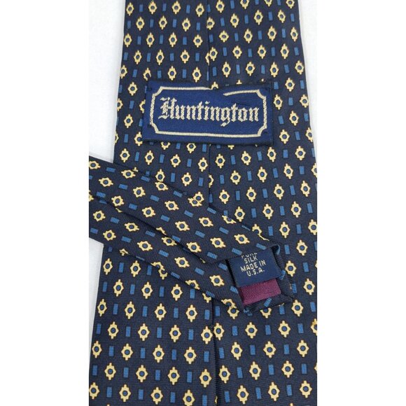 Huntington Mens Silk NeckTie Navy Yellow Geometric Diamond Pattern 57" Tie - Picture 5 of 9
